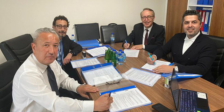 Yeni Sözleşme imzası